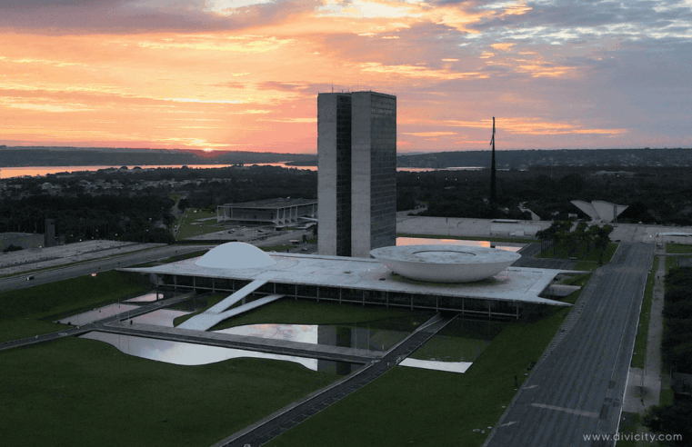 Reeleição e mandatos de cinco anos: o que pensa o brasileiro segundo o Datafolha