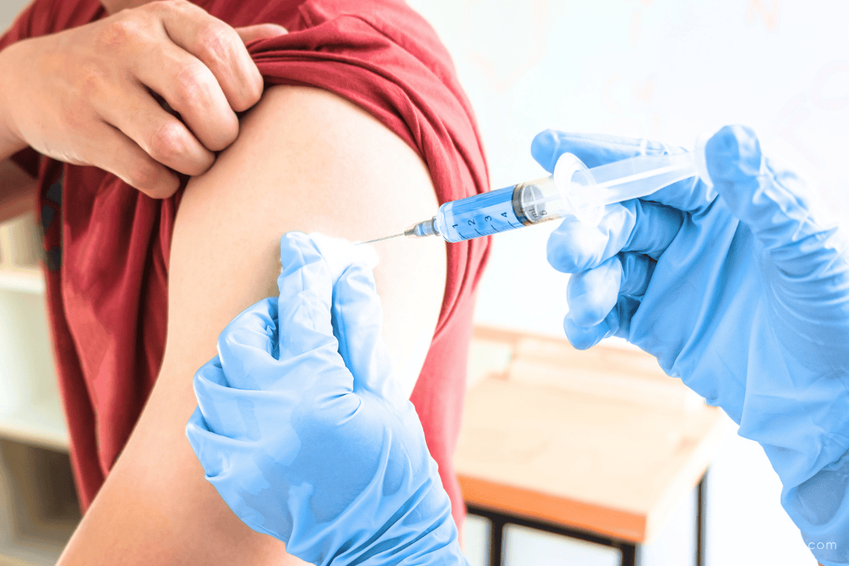 Divinópolis amplia vacinação contra Hepatite A para usuários de PrEP